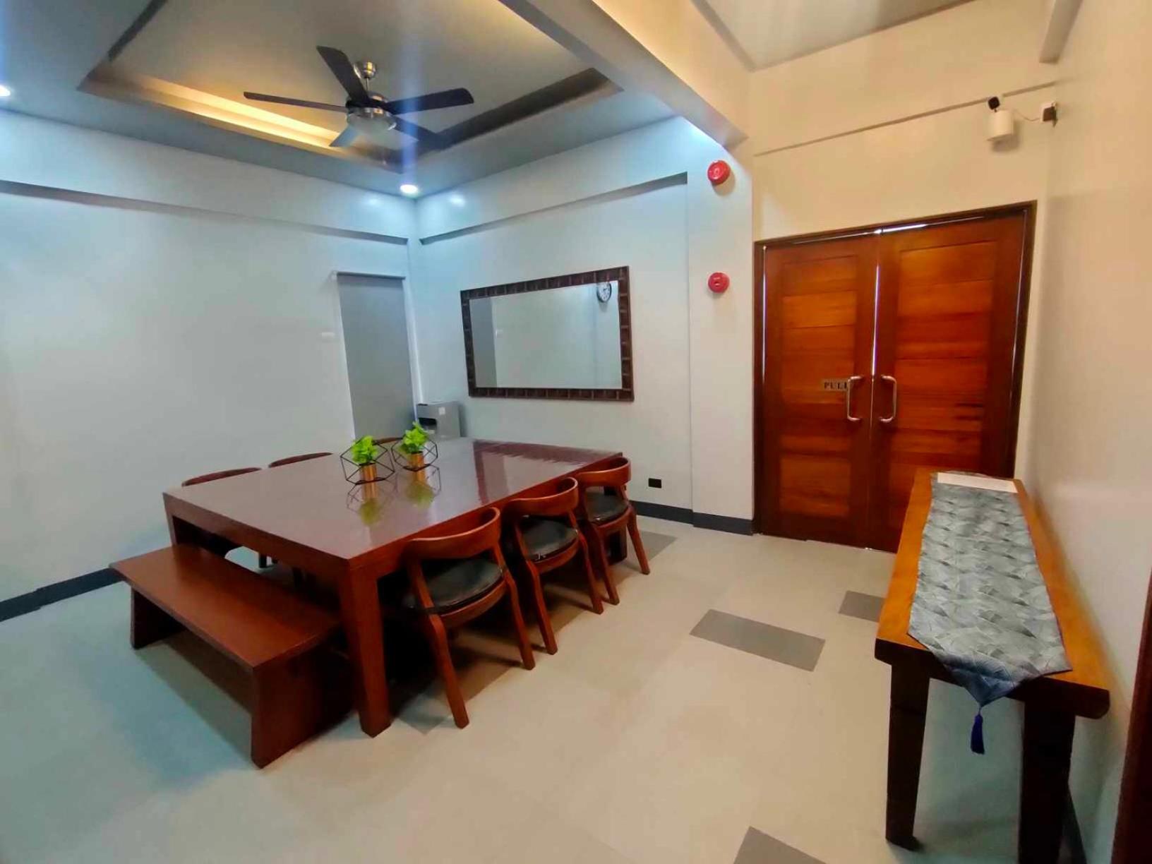 Sands Hotel Nasugbu Esterno foto
